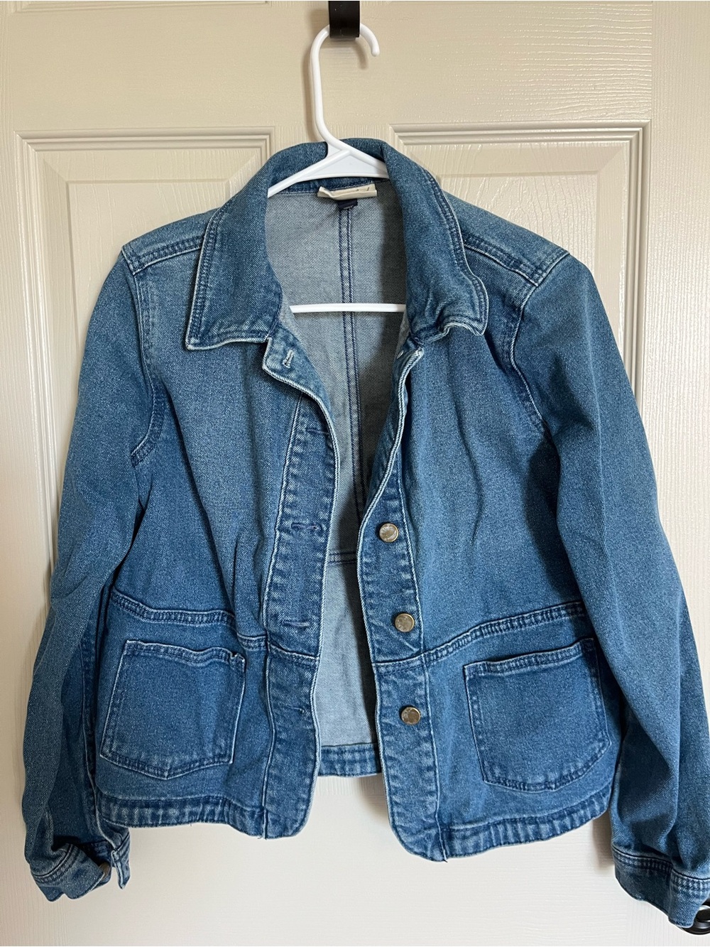 Universal Thread medium blue denim jacket